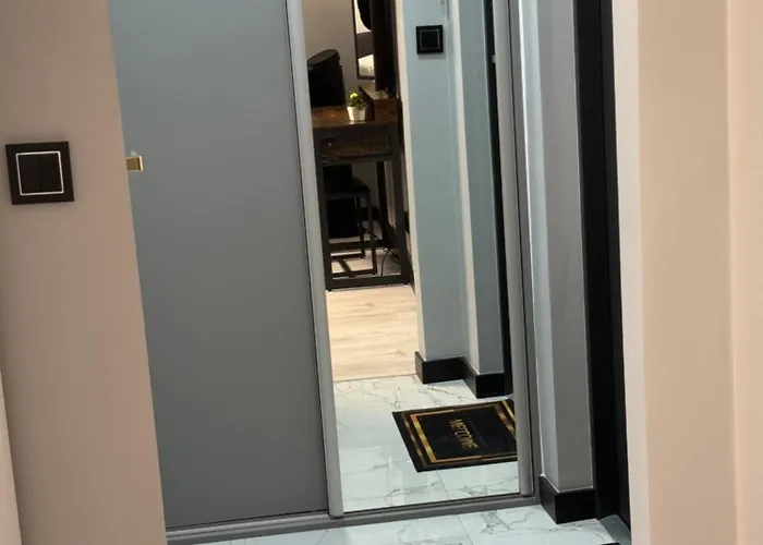 Orla Plaza Apartman *